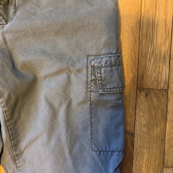 Liz Claiborne Womens Cargo Pants Size Petite 10 - Picture 3 of 6